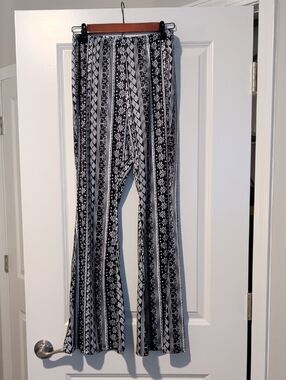 SHEIN Black & White Aztec Flare Pants